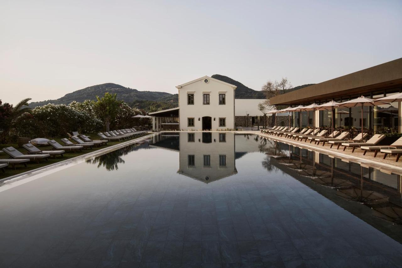 The Olivar Suites Mesongi Bagian luar foto